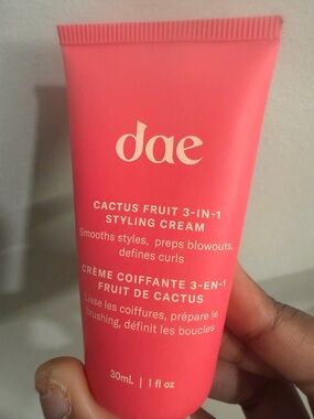 dae Cactus Fruit 3-in-1 Styling Cream - Pink